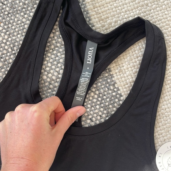 Black vuori tank small! Never worn, tag still on! - Picture 3 of 5
